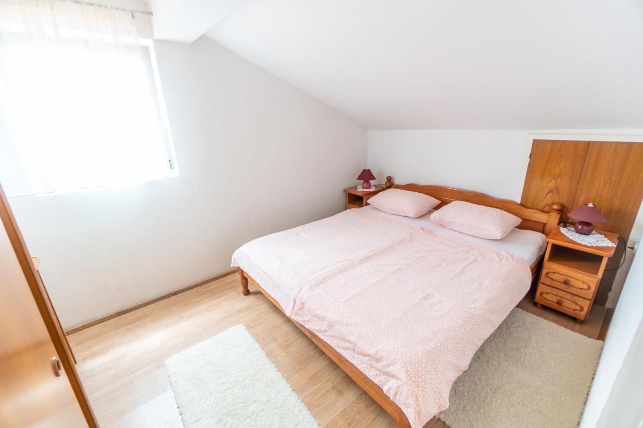 Apartments And Rooms By The Sea Palit, Rab - 5010 ภายนอก รูปภาพ
