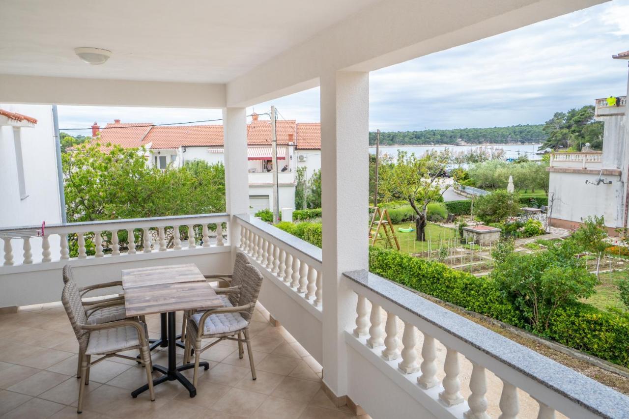 Apartments And Rooms By The Sea Palit, Rab - 5010 ภายนอก รูปภาพ