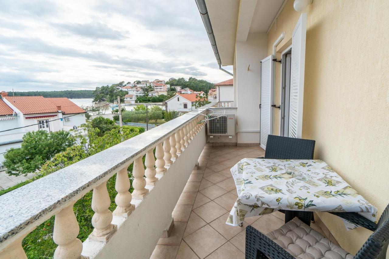 Apartments And Rooms By The Sea Palit, Rab - 5010 ภายนอก รูปภาพ