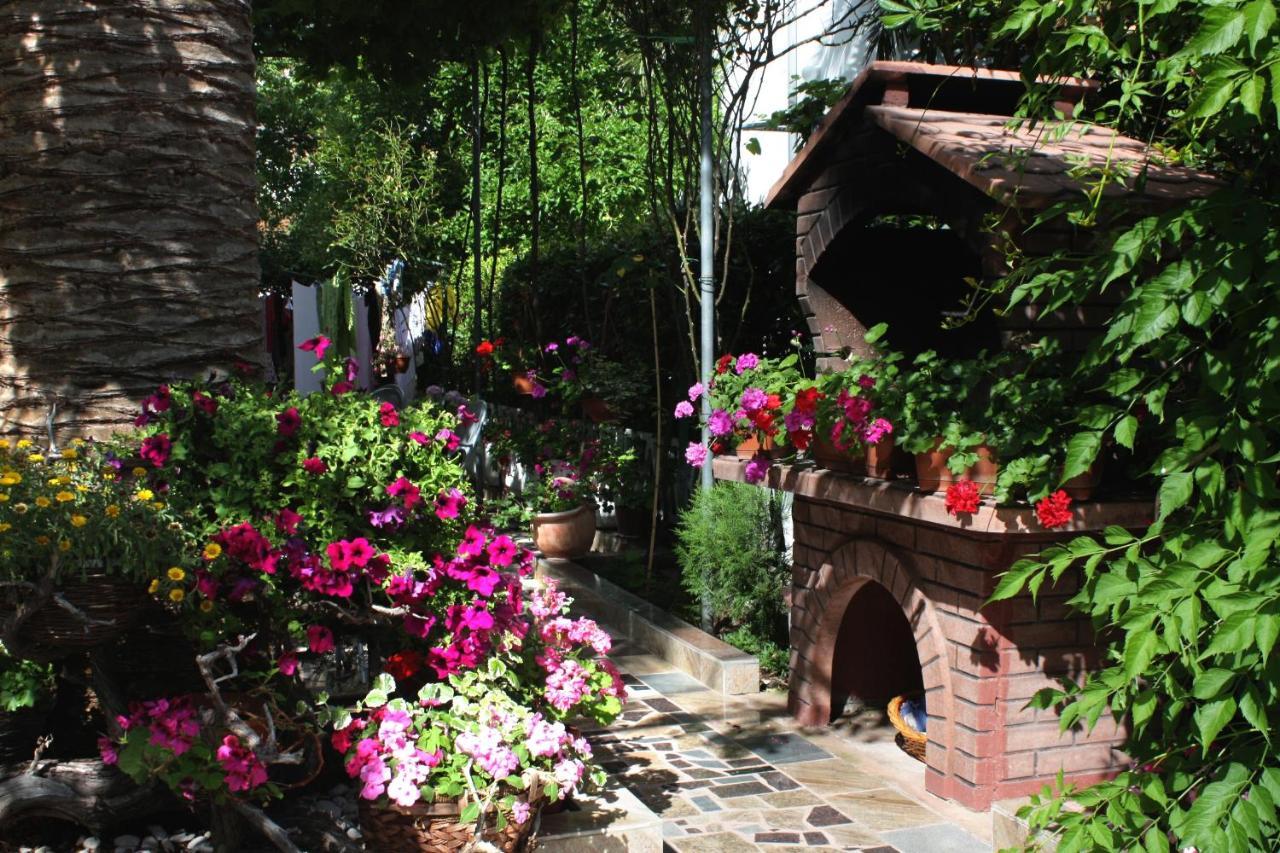 Apartments And Rooms By The Sea Palit, Rab - 5010 ภายนอก รูปภาพ
