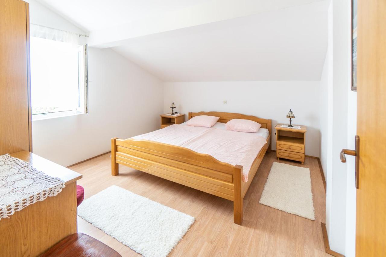 Apartments And Rooms By The Sea Palit, Rab - 5010 ภายนอก รูปภาพ
