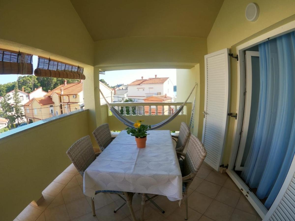 Apartments And Rooms By The Sea Palit, Rab - 5010 ภายนอก รูปภาพ