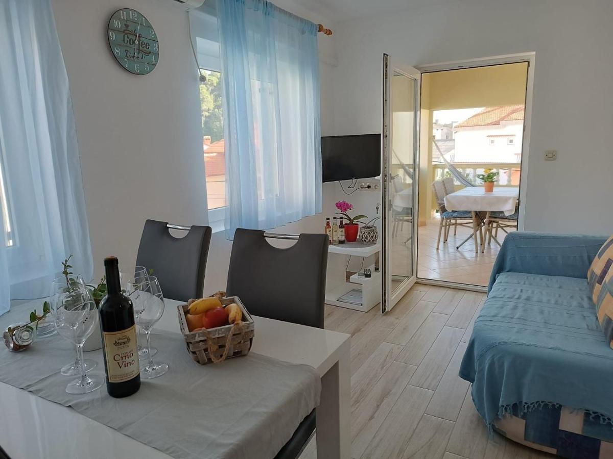 Apartments And Rooms By The Sea Palit, Rab - 5010 ภายนอก รูปภาพ